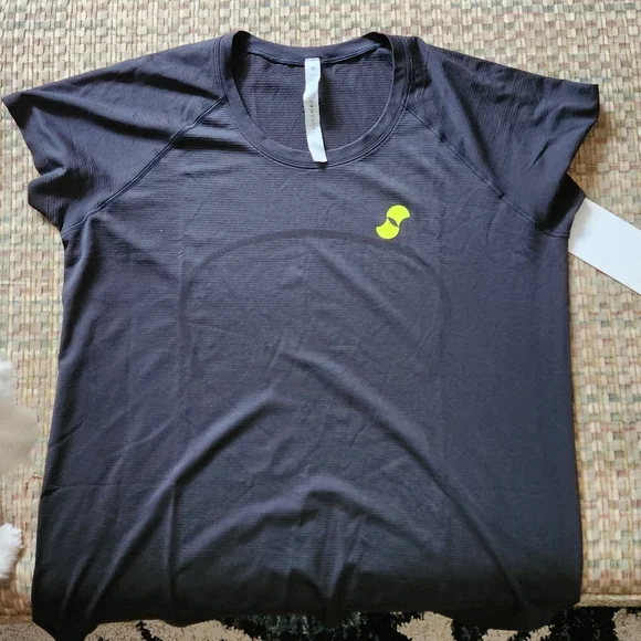 Lululemon Swiftly Tech 2.0 short sleeve - New - Picture 2 of 8